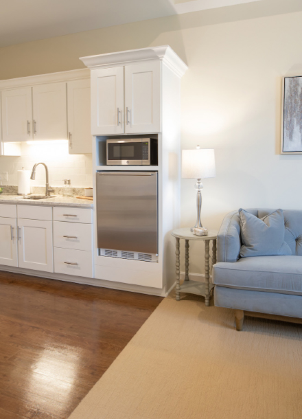 retirementunlimited-WoodlandHills-onebedroom-image-front